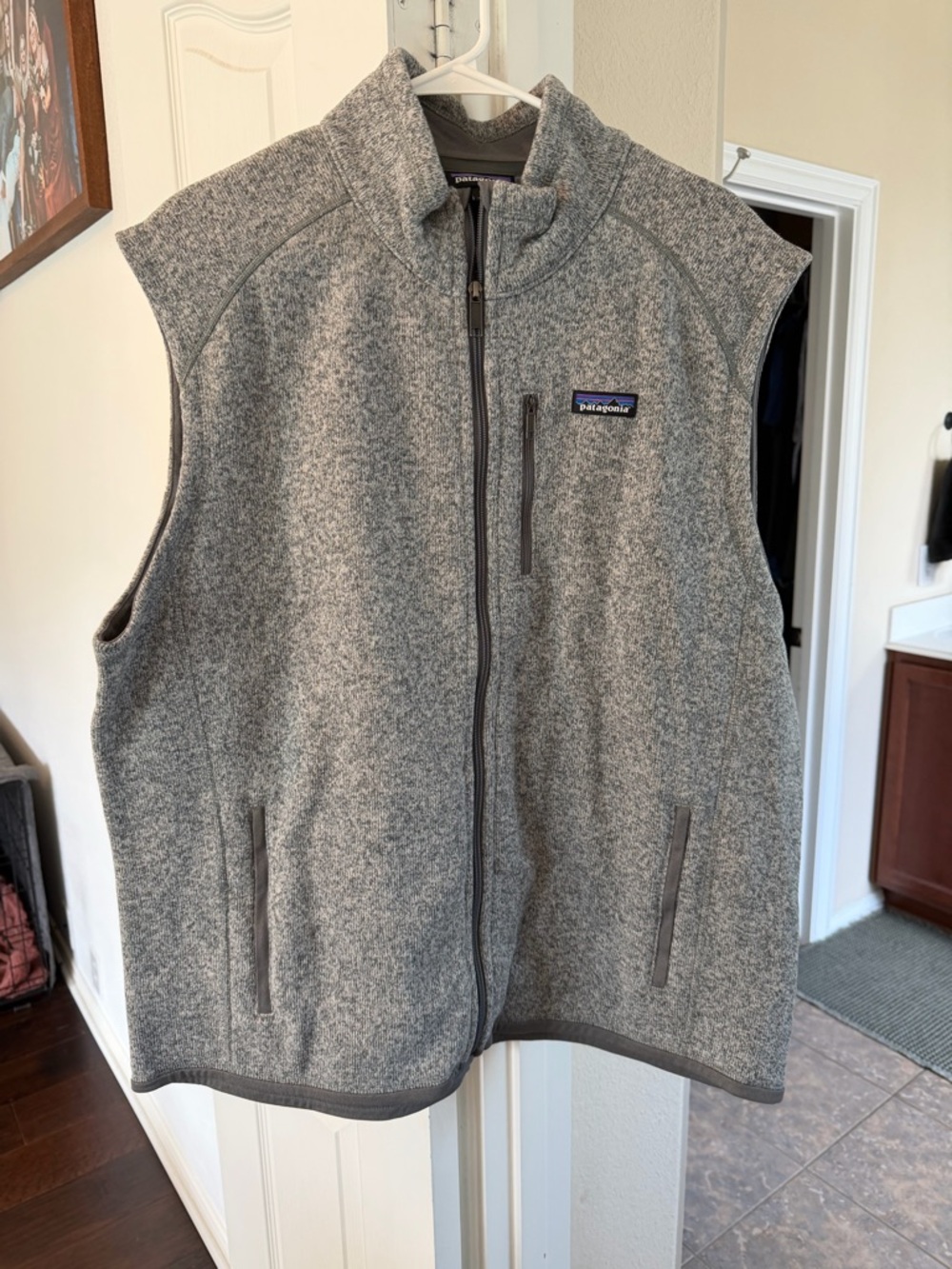 Patagonia Men’s Heather Gray Full-Zip Fleece Vest